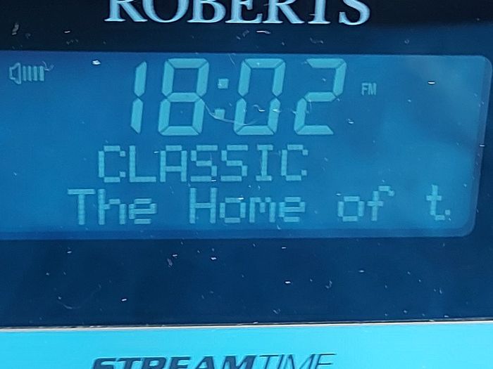 ROBERTS Streamtime FM RDS-Internet Clock Radio, in excellent condition