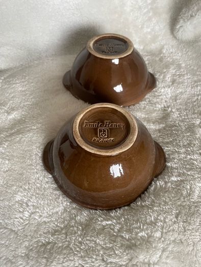 Emlie Henry - 2 Colour Brown/Tan Bowls