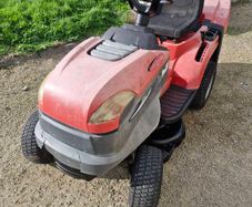 Castlegarden ride on mower DELIVERY AVAILABLE