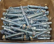 Steel wedge anchors M12 x 100 (65 Piece box)