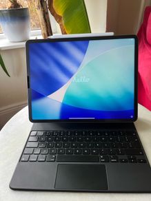 iPad Pro 12.9" M2 6th Gen + Apple Pencil 2nd Gen + Apple Magic Keyboard
