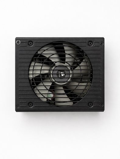 Corsair RM750 750W Modular PSU and Sleeved Cable Kit Type 4