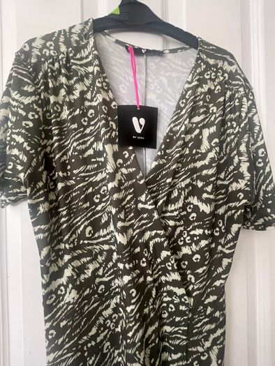 Ladies dress