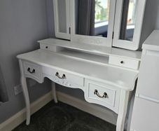 Dressing table