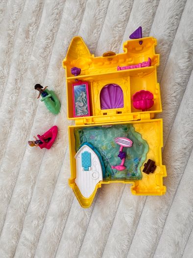 Polly Pocket World Surf 'N' Sandventure Compact 2 Micro Dolls Used Please see photos