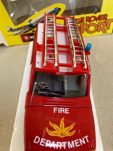 Range Rover NY airport Fire Department 1/24 rare Burago