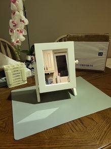 Vanity mirror/jewellery box