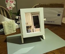Vanity mirror/jewellery box