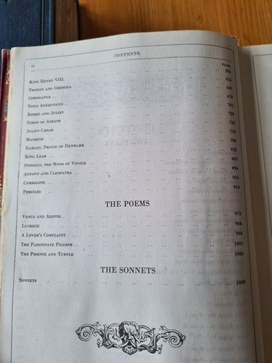 Large The Illustrated Stratford Shakespeare. By  Chancellor Press. LARGE VOLUME BOOK.