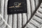 Jumper for men v neck size large