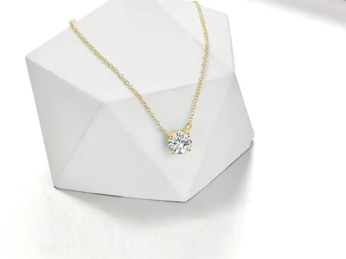 Certified Diamond Pendant necklace: 14K Solid Gold