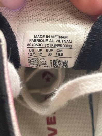 Converse uk12
