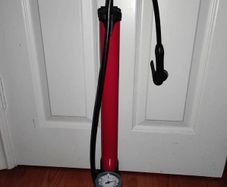 Bicycle floor stand pump
