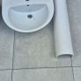 Bathroom sink and pedestal Image 3
