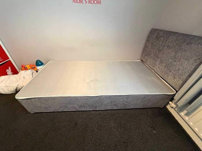 Single bed