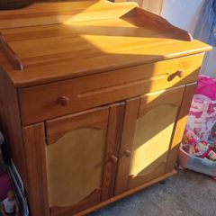 Baby changing unit