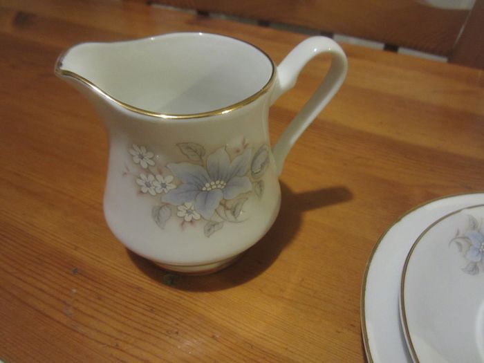 CLADDAGH   Tea set   21 piece