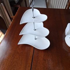 cake stand