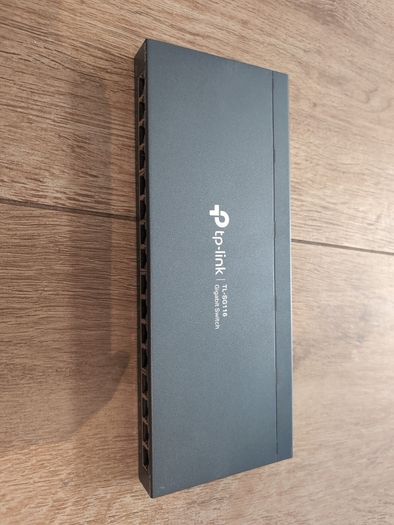 16 port Tp link gigabit network switch
