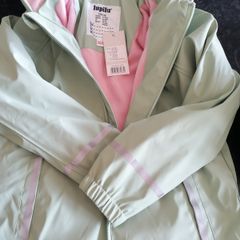 NEW raincoat and trousers, fleese lined. 6-8 yrs