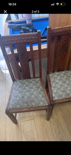 Set of kitchen chairs