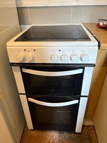 Electric ceramic cooker