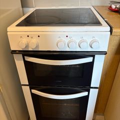Electric ceramic cooker