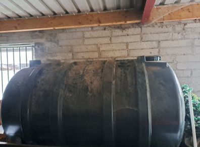 Oil tank