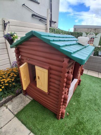 Little Tikes Log Cabin & Playhouse