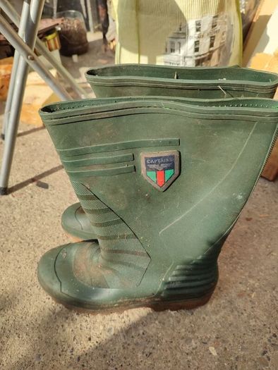wellies size 9 (43)