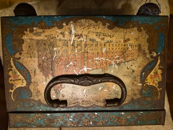 British 1863-1913 Co-Operative Wholesale Society CWS Jubilee Litho Chest Tin