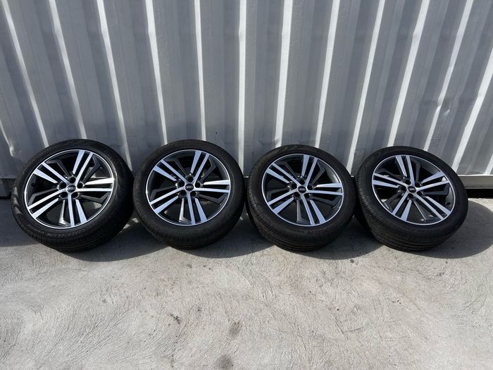 Genuine Audi Q5/SQ5 20" Alloy Wheels - New Pirelli Tyres