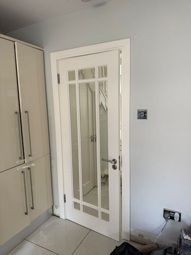 Free doors to take away