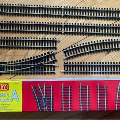 AS NEW Hornby Track Pack A