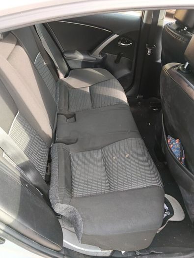 Breaking Toyota avensis 2014 diesel