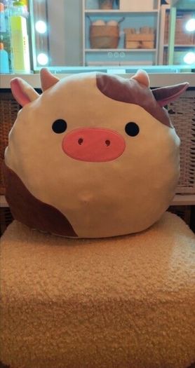 Squishmallow 16inch Ronnie the Cow. ( 40cm )