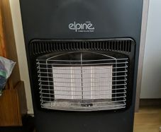 Elpine mobile radiant gas cabinet heater