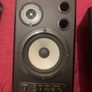 Behringer powered monitors and line 6 interface Image 3