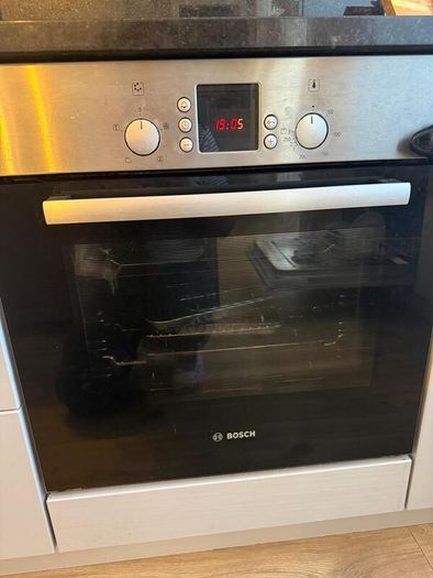 Complete Kitchen with Quartz Worktops & all appliances