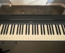 Yamaha P 45B Digital Piano  Complete Bundle