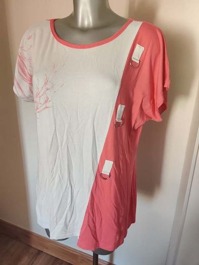 Coral top size UK20 EU48 Postage included