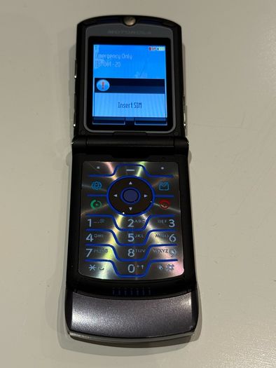 Motorola RAZR V3 Retro Flip Phone + Charger - Gunmetal Gray (Factory Reset / Tested)