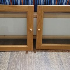 Bookcase- Glass doors, oak effect, 40x35 cm