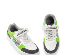 Minecraft Trainers Runners Boys size 4 New and Unworn