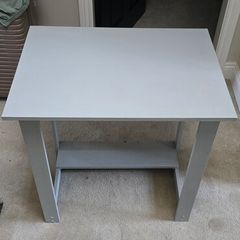 desk table
