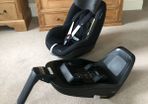 Maxi Cosi 2 Way Pearl & Isofix Base