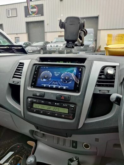 Toyota Hilux Android CarPlay Radio