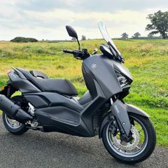 2024 YAMAHA XMAX 300 Maxi scooter motorbike