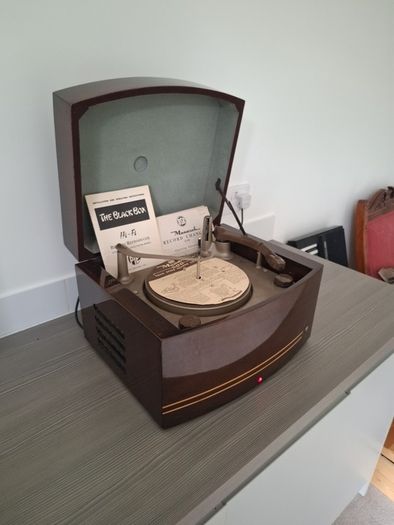 mid century PYE BLACK BOX  record player. Designed by Robin Day.  Mint condition.