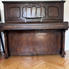 Free upright piano